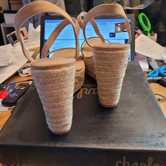 Ladies wedge Sandals - Picture 2 of 10